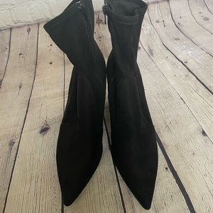 Steve Madden Hayes Block Heel Bootie 